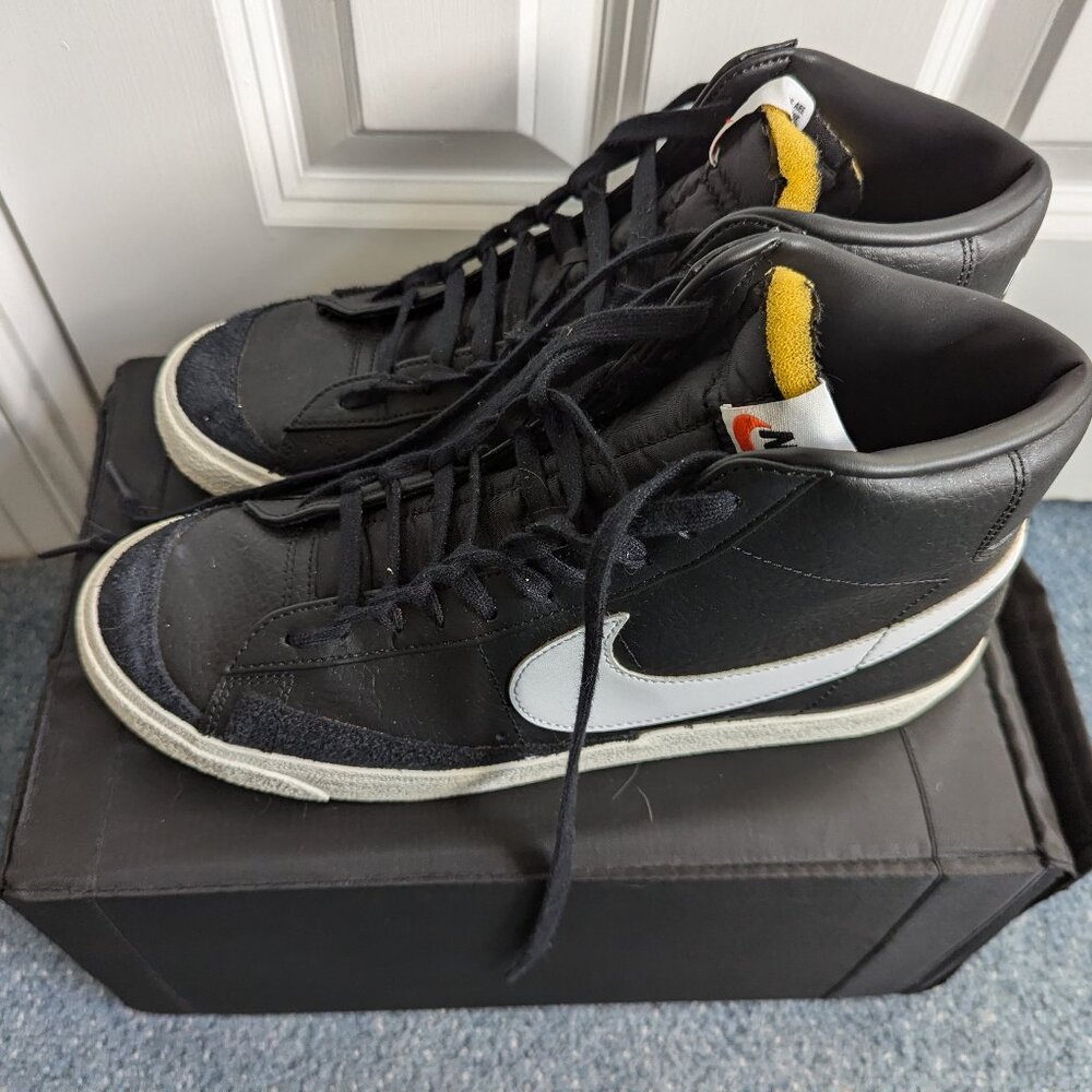 Nike Blazer Mid '77 size 10.5